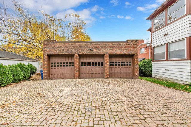 936 Trombley Avenue, Grosse Pointe Park, MI 48230