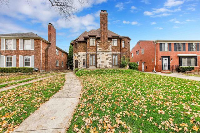 936 Trombley Avenue, Grosse Pointe Park, MI 48230