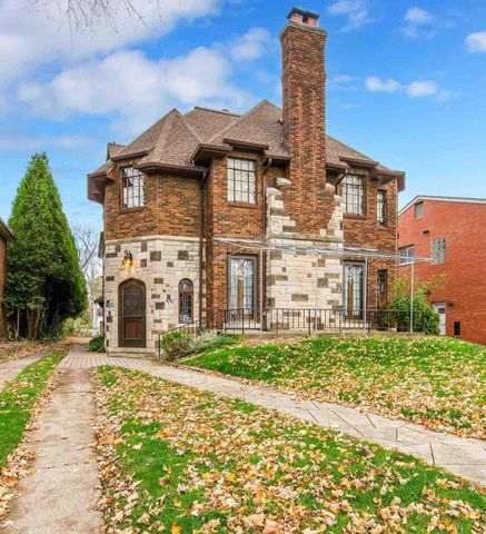 936 Trombley Avenue, Grosse Pointe Park, MI 48230