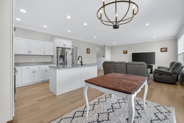 4069 Orchard Drive, Bettendorf, IA 52722