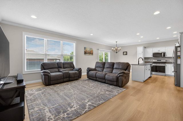 4069 Orchard Drive, Bettendorf, IA 52722