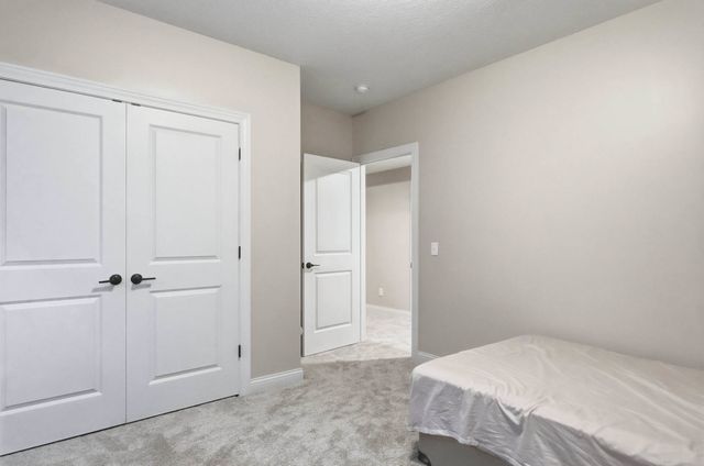 4069 Orchard Drive, Bettendorf, IA 52722