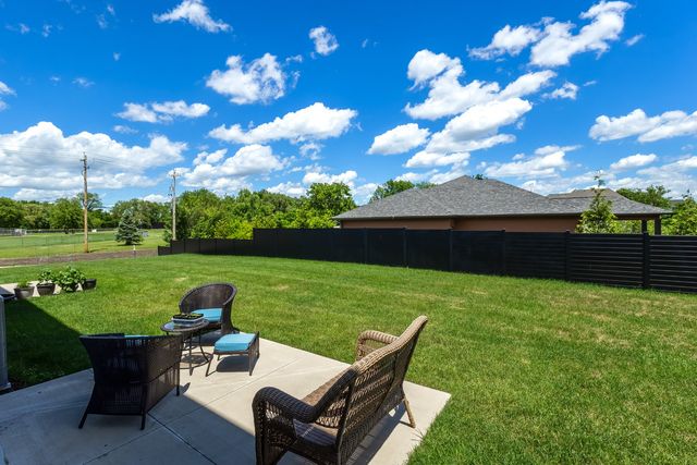 4069 Orchard Drive, Bettendorf, IA 52722