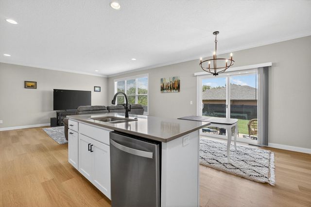 4069 Orchard Drive, Bettendorf, IA 52722