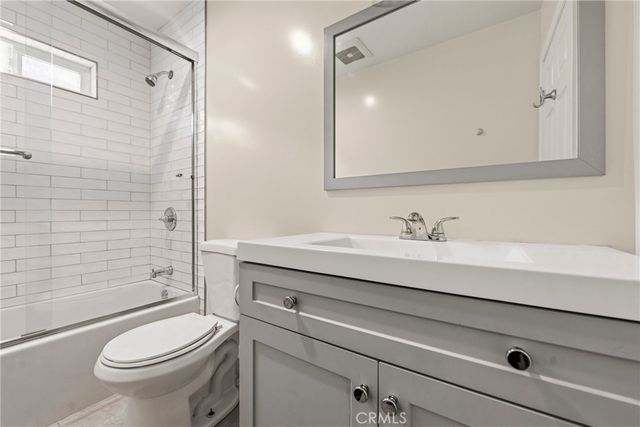 262 Lustrosos Street, Oceanside, CA 92057