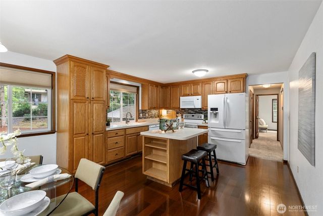 11146 Misty Woods Lane NW, Bremerton, WA 98312