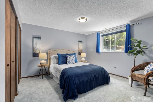 11146 Misty Woods Lane NW, Bremerton, WA 98312