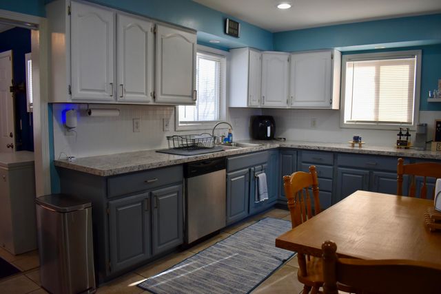 21756 Weller Avenue, Warren, MI 48089