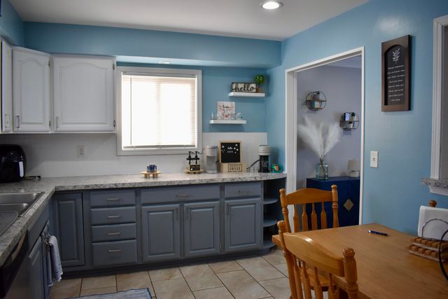 21756 Weller Avenue, Warren, MI 48089