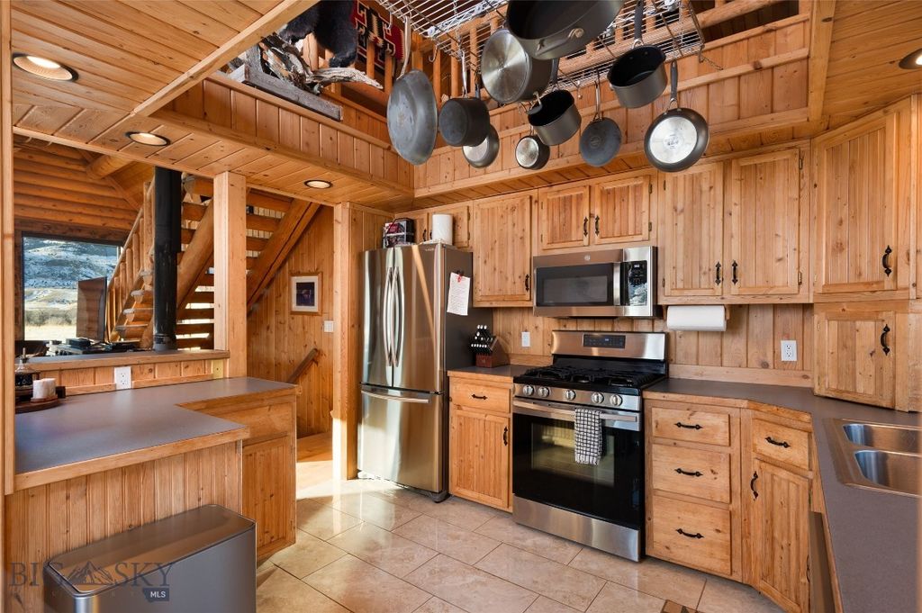 198 E River Road, Emigrant, MT 59027 photo 15