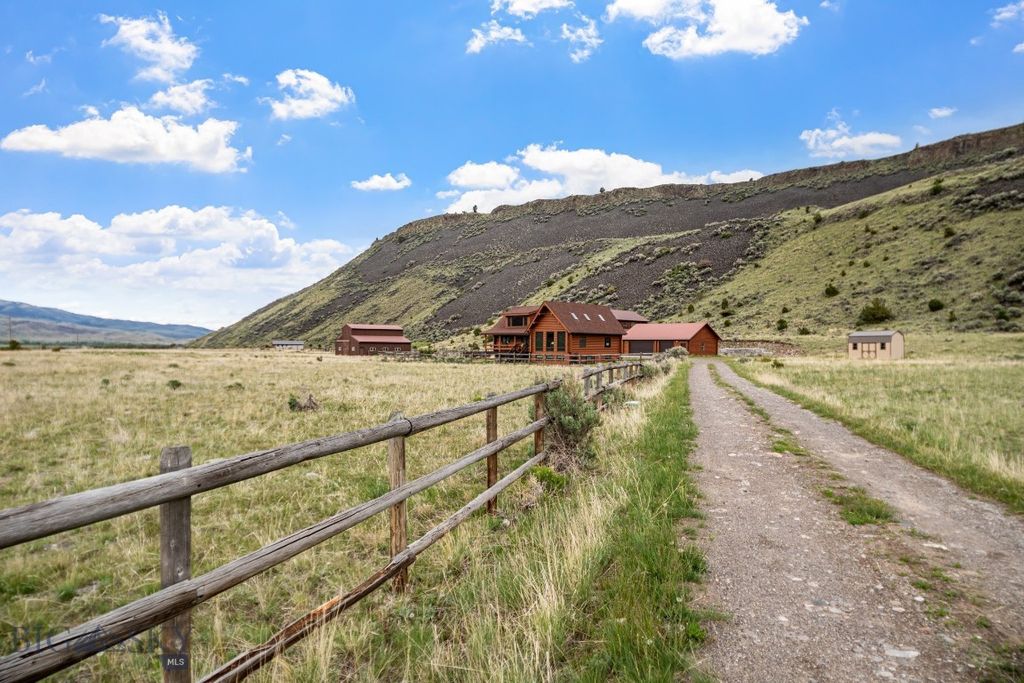 198 E River Road, Emigrant, MT 59027 photo 4