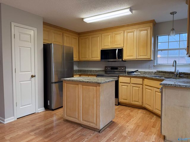 129 Garden Brook Drive, Madison, AL 35758