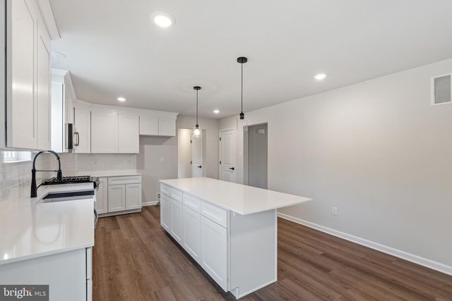 216 LOTUS AVE, Voorhees, NJ 08043