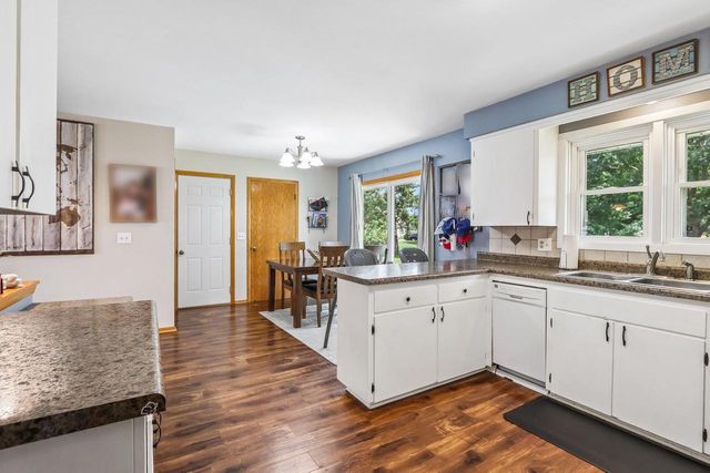 60 6th Street, Prairie Du Sac, WI 53578
