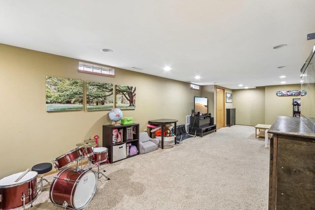 60 6th Street, Prairie Du Sac, WI 53578