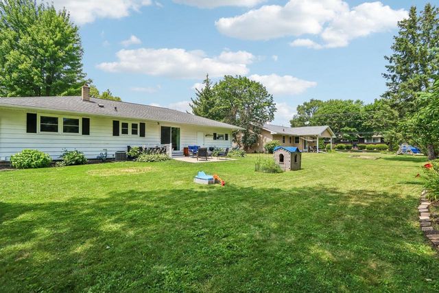 60 6th Street, Prairie Du Sac, WI 53578
