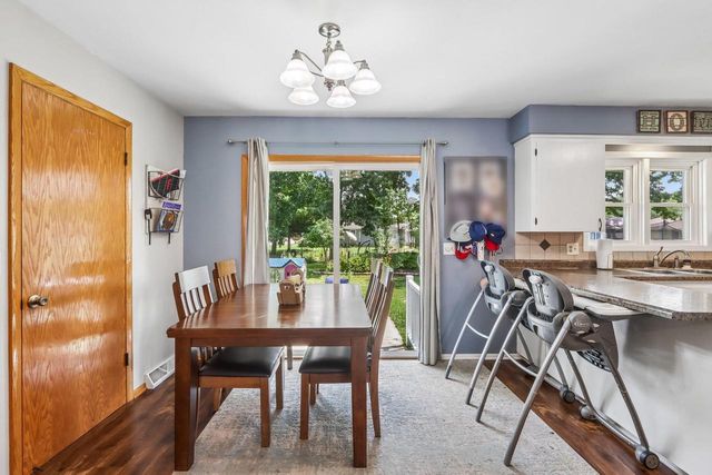 60 6th Street, Prairie Du Sac, WI 53578