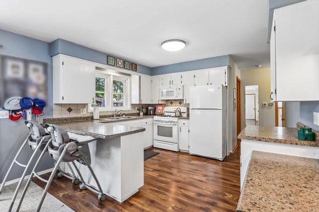 60 6th Street, Prairie Du Sac, WI 53578