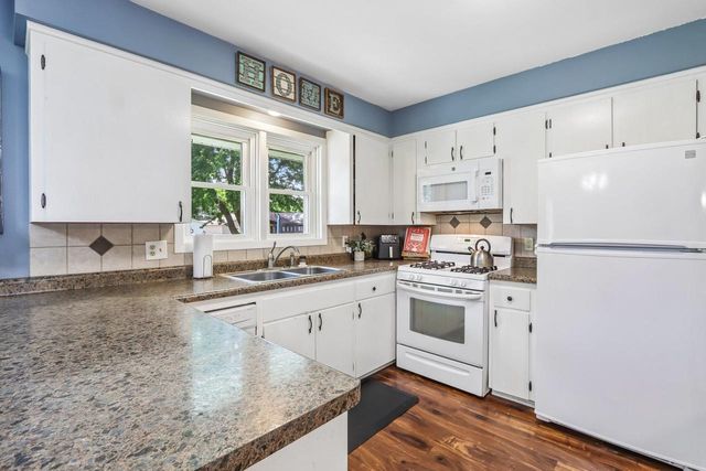 60 6th Street, Prairie Du Sac, WI 53578