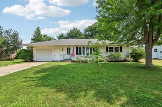 60 6th Street, Prairie Du Sac, WI 53578