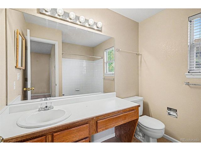 10411 Hyacinth St, Highlands Ranch, CO 80129