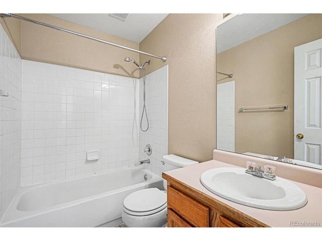 10411 Hyacinth St, Highlands Ranch, CO 80129