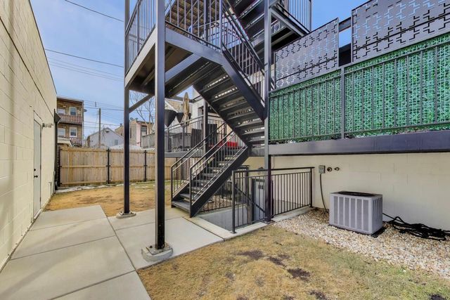 1715 S Morgan Street 2, Chicago, IL 60608
