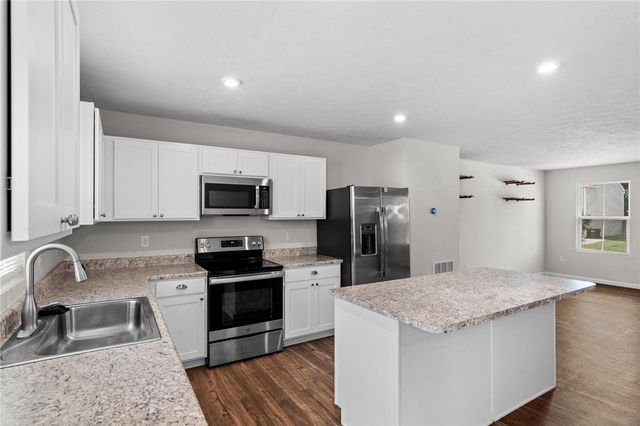 2669 Kingman Drive, Xenia, OH 45385