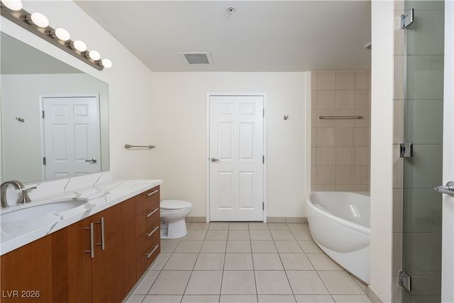 200 West Sahara Avenue 2204, Las Vegas, NV 89102