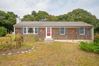 2 Oyster Road, South Dennis, MA 02660