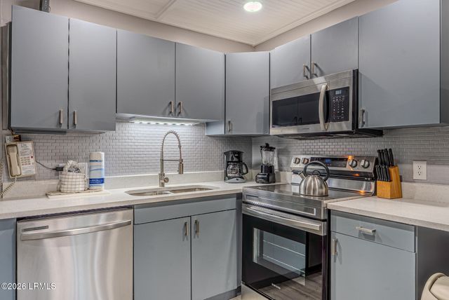 21 Lagoon Rd Apt B1B, Hilton Head Island, SC 29928