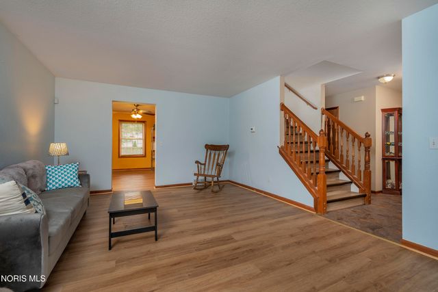1315 Mary Lou Court, Perrysburg, OH 43551