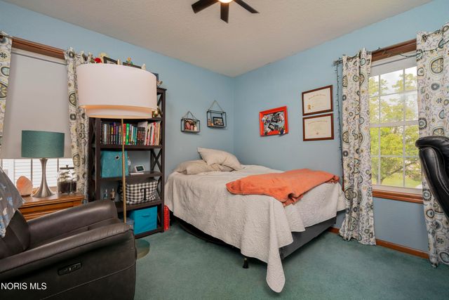 1315 Mary Lou Court, Perrysburg, OH 43551