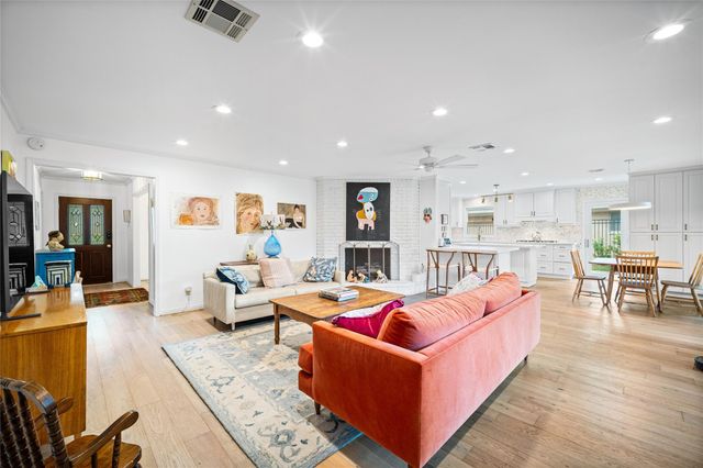 6206 Rutherglenn Drive, Houston, TX 77096