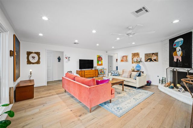 6206 Rutherglenn Drive, Houston, TX 77096