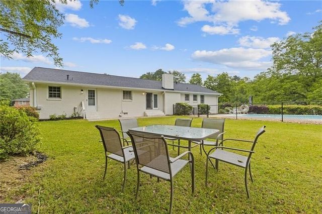 256 Teresa Lane, Loganville, GA 30052