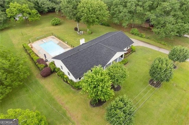 256 Teresa Lane, Loganville, GA 30052