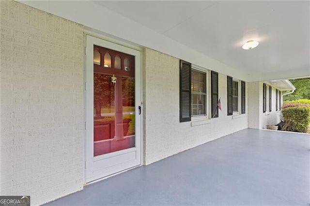 256 Teresa Lane, Loganville, GA 30052