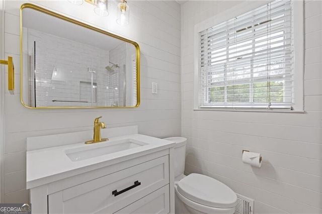 256 Teresa Lane, Loganville, GA 30052