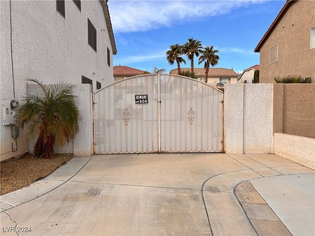 3049 Azure Bay Street, Las Vegas, NV 89117