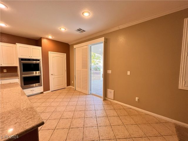 3049 Azure Bay Street, Las Vegas, NV 89117