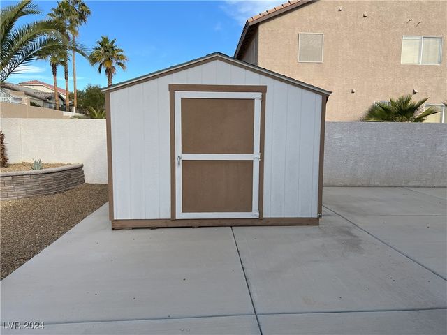 3049 Azure Bay Street, Las Vegas, NV 89117