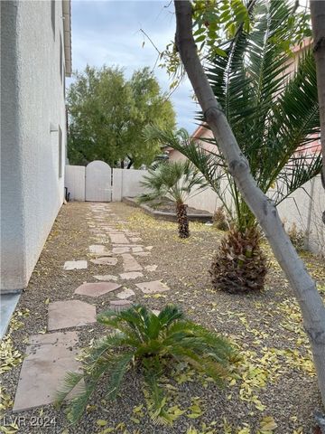 3049 Azure Bay Street, Las Vegas, NV 89117