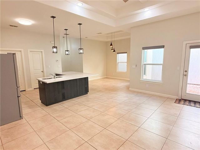 2922 N 50th Lane, Mcallen, TX 78501