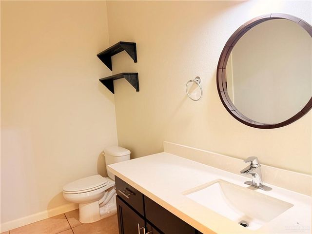 2922 N 50th Lane, Mcallen, TX 78501