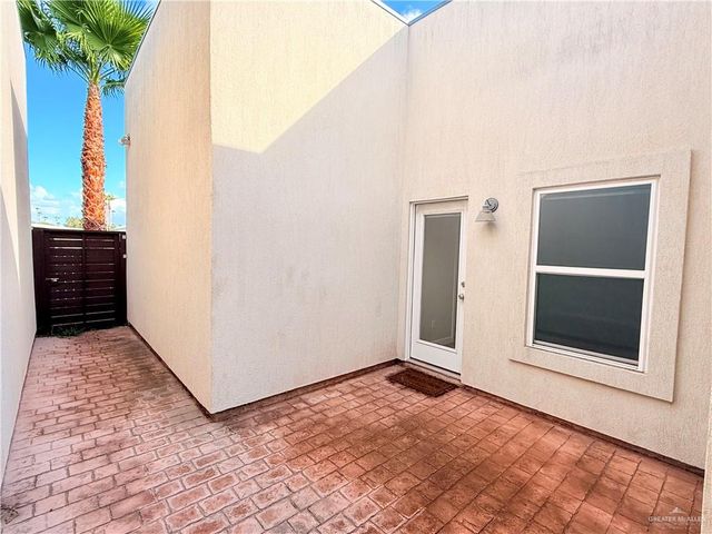 2922 N 50th Lane, Mcallen, TX 78501