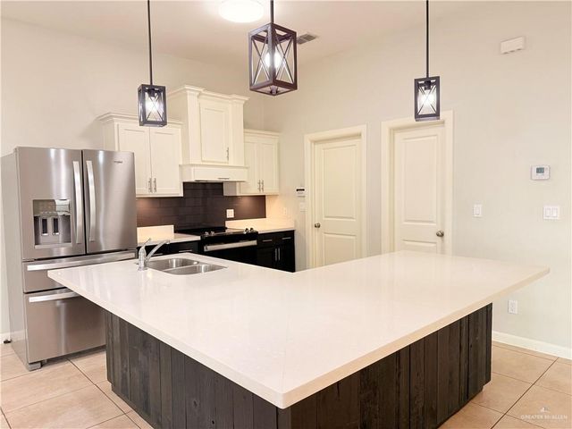 2922 N 50th Lane, Mcallen, TX 78501