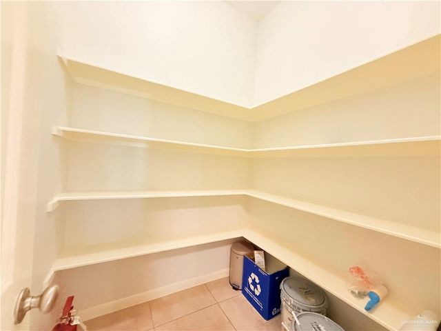 2922 N 50th Lane, Mcallen, TX 78501