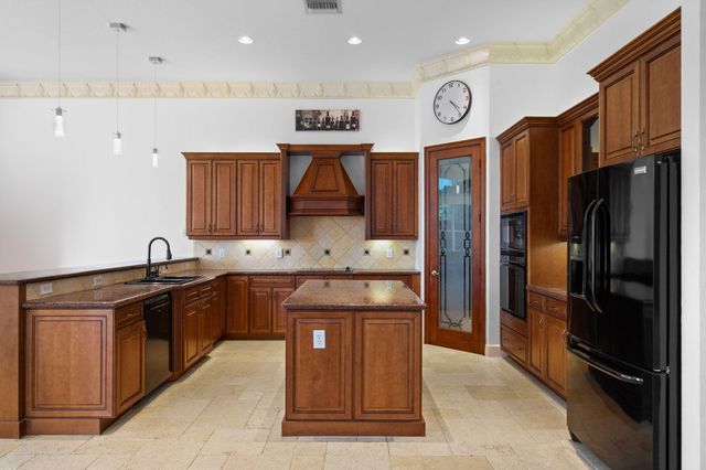 15273 SW 37th Street, Davie, FL 33331