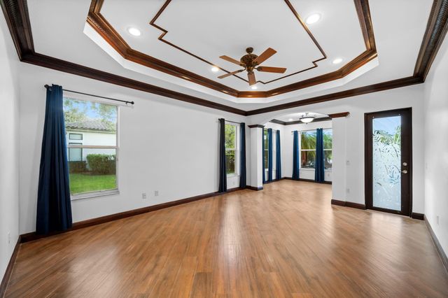 15273 SW 37th Street, Davie, FL 33331